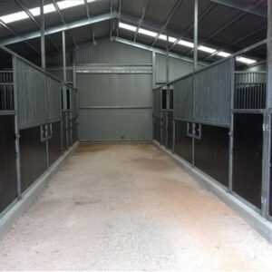 Pipe Upper Portable Horse Stable Installed