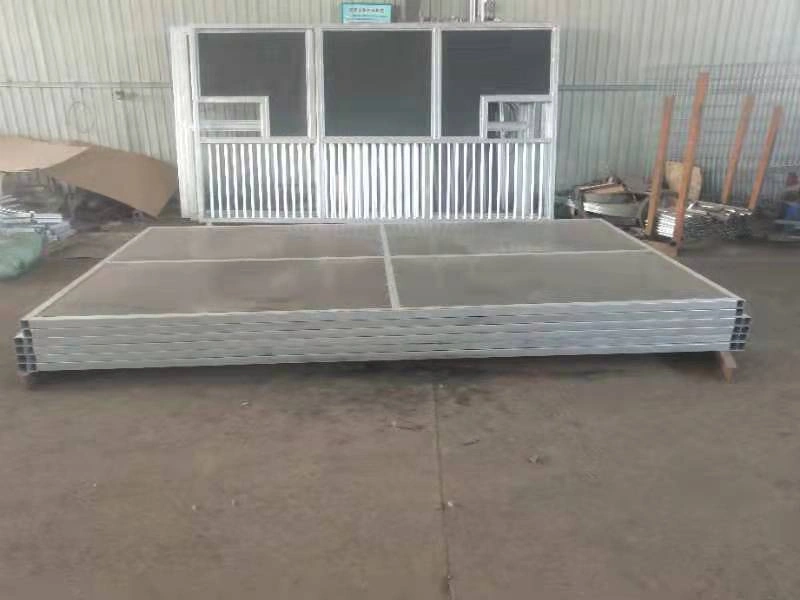 DB Stable showcases a stack of flat-pack portable horse stables for the Australia and New Zealand market. This high-quality product offers easy DIY kit installation and logistical efficiency for B2B buyers.